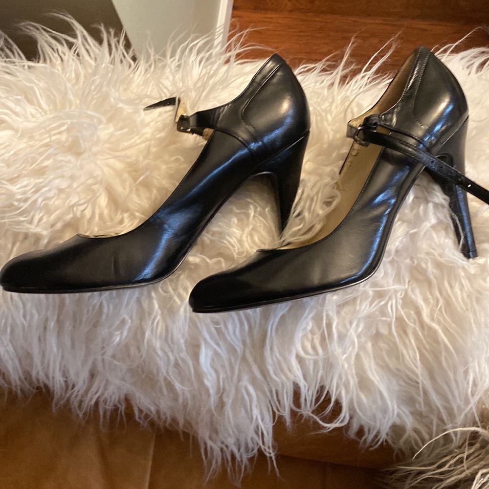 Nine West Black Sallie Mary Jane Pumps